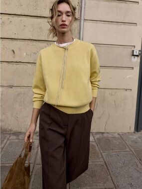 Zara black label, plain knit sweater, mid-yellow size medium GUC
